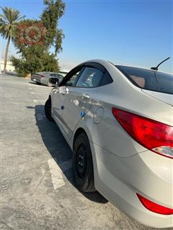 هیوندای ئەکسنت
